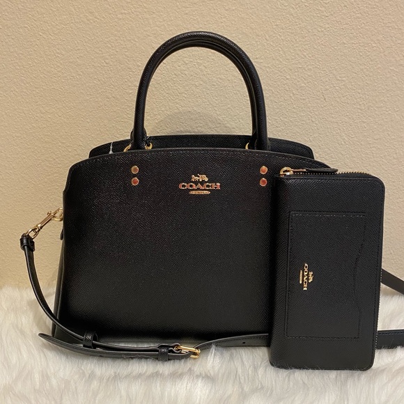Coach purse and wallet set